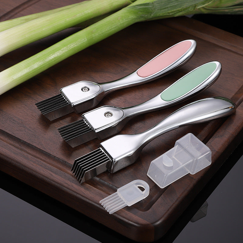 Zinc alloy scallion cutter, a creative kitchen gadget for effortlessly slicing scallions.