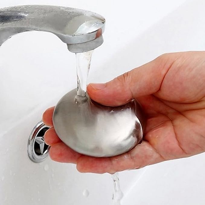 Innovative steel soap, effectively neutralizing unpleasant odors from hands without the need for traditional soap.